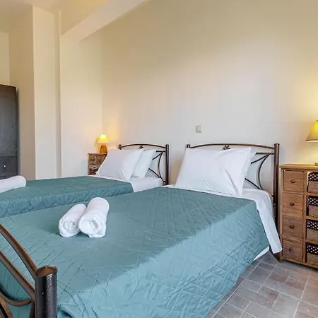 Dimitra's South House