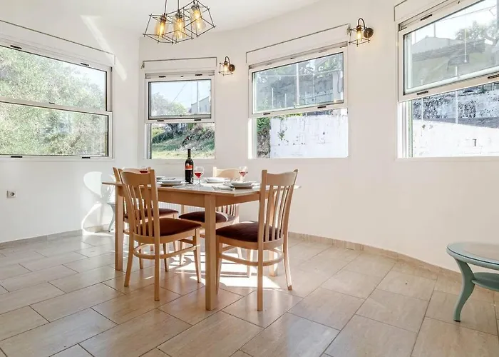 Dimitra's South House *
