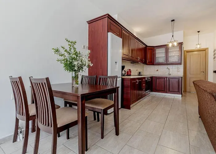 Dimitra's South House דירה