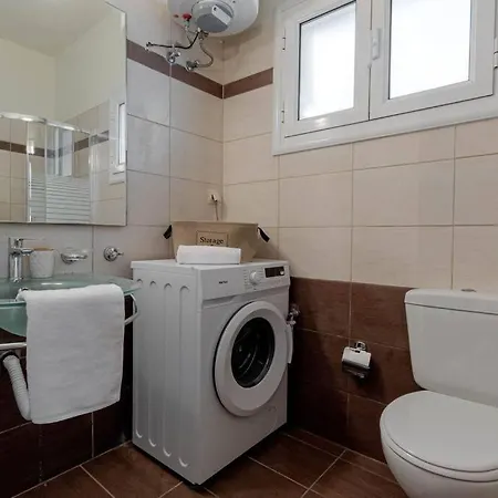 Dimitra's South House * Neochorakion